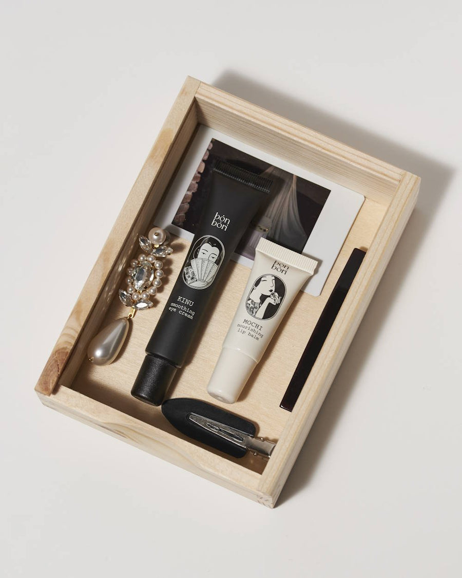 EYES AND LIPS - THE HOLIDAYS KIT - bonbori